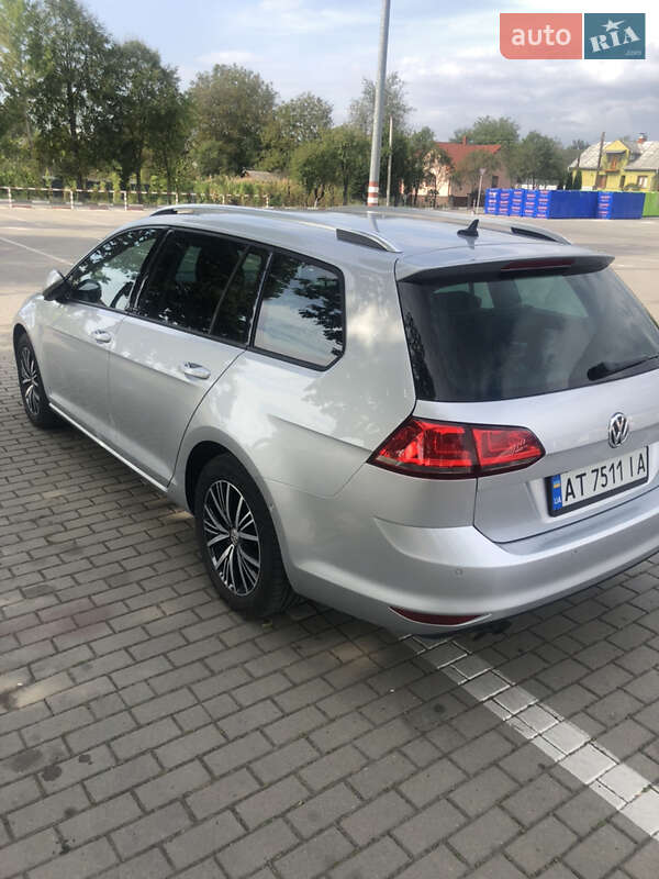 Універсал Volkswagen Golf 2016 в Коломиї