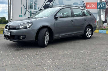 Универсал Volkswagen Golf 2011 в Измаиле