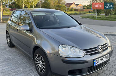Хэтчбек Volkswagen Golf 2004 в Миргороде