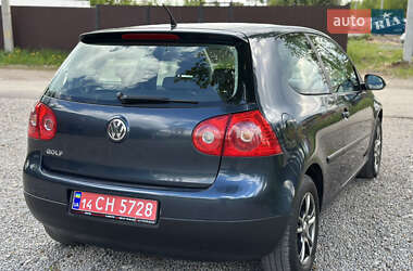 Хэтчбек Volkswagen Golf 2007 в 