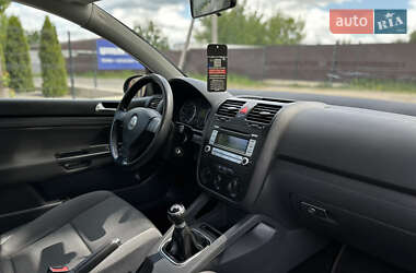 Хэтчбек Volkswagen Golf 2007 в 