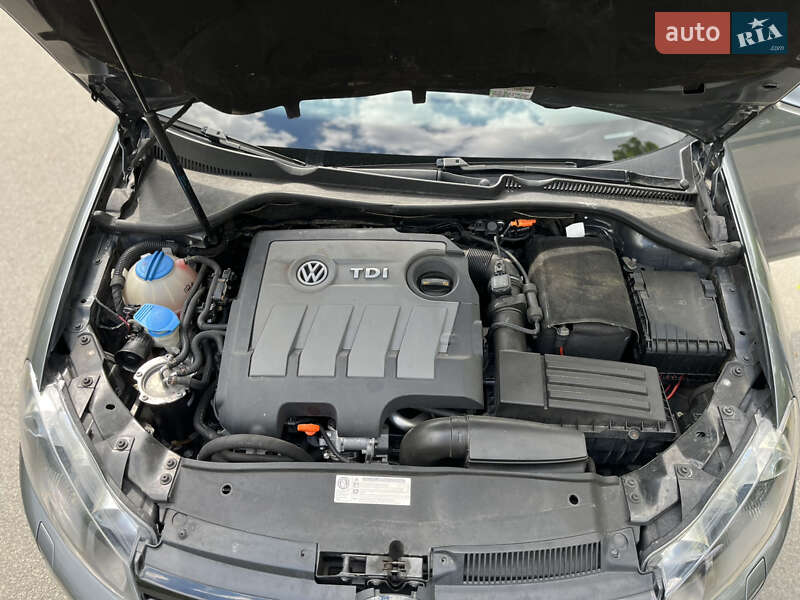 Универсал Volkswagen Golf 2011 в Буче