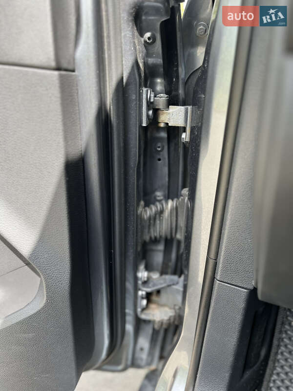 Универсал Volkswagen Golf 2011 в Буче