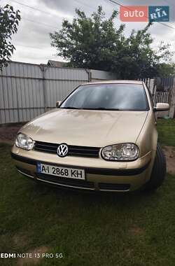 Хэтчбек Volkswagen Golf 2001 в Белой Церкви