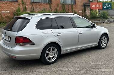 Універсал Volkswagen Golf 2010 в 