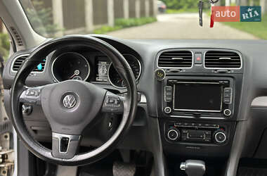 Универсал Volkswagen Golf 2010 в 