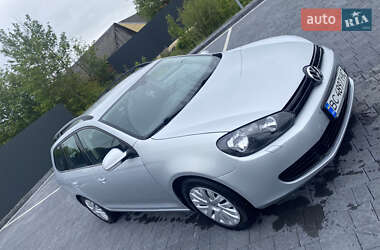 Универсал Volkswagen Golf 2013 в 