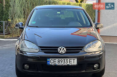 Хэтчбек Volkswagen Golf 2008 в 