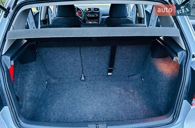 Хетчбек Volkswagen Golf 2009 в 