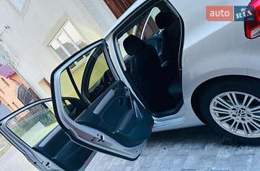 Хетчбек Volkswagen Golf 2009 в 