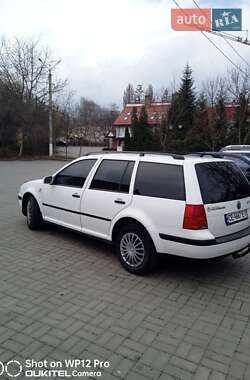 Универсал Volkswagen Golf 2004 в 