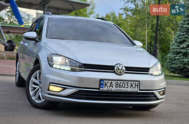 Универсал Volkswagen Golf 2020 в 