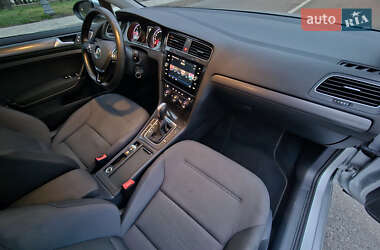 Универсал Volkswagen Golf 2020 в 