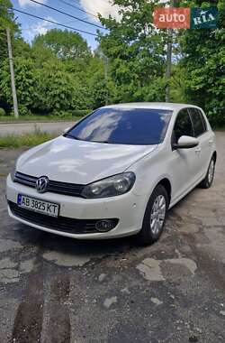 Хэтчбек Volkswagen Golf 2009 в Виннице