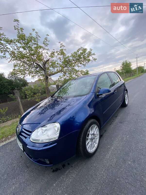 Хетчбек Volkswagen Golf 2006 в Кодимі