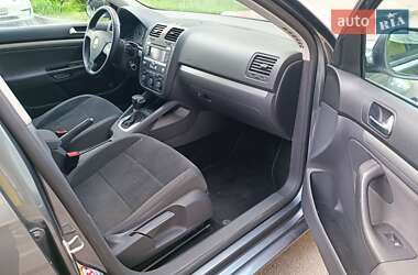 Универсал Volkswagen Golf 2009 в 