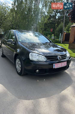 Хэтчбек Volkswagen Golf 2006 в 