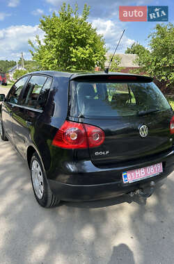 Хэтчбек Volkswagen Golf 2006 в 