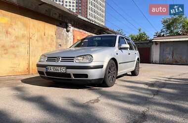 Універсал Volkswagen Golf 2000 в Києві