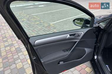 Універсал Volkswagen Golf 2015 в 