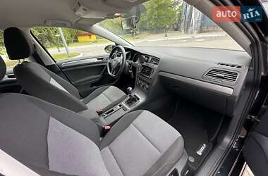 Універсал Volkswagen Golf 2015 в 
