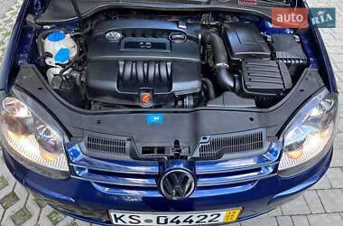 Хэтчбек Volkswagen Golf 2006 в 