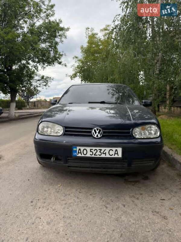 Volkswagen Golf 2001