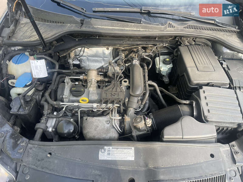 Універсал Volkswagen Golf 2011 в Львові