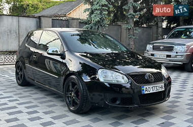 Хэтчбек Volkswagen Golf 2004 в Мукачево