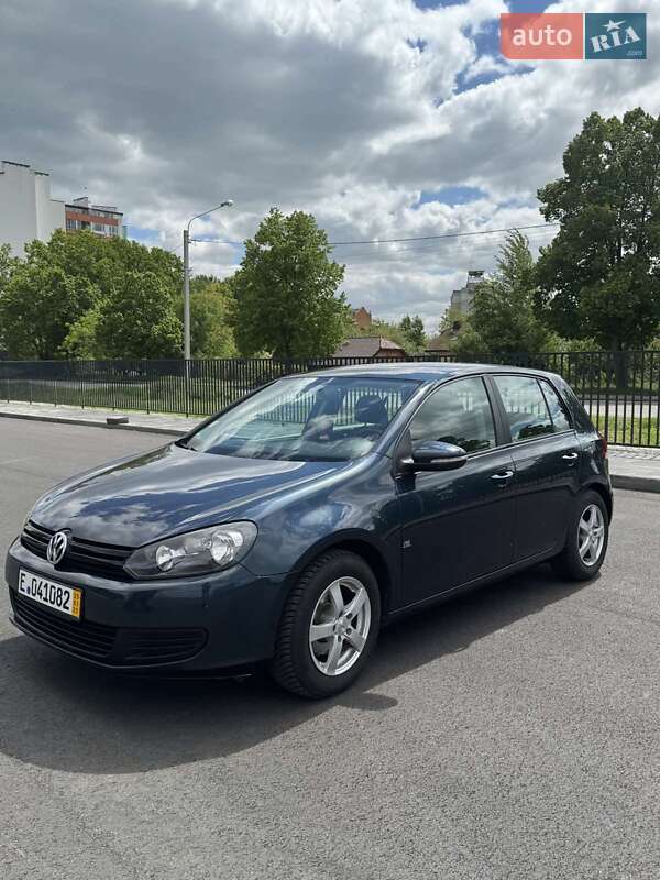 Хетчбек Volkswagen Golf 2009 в Чернігові