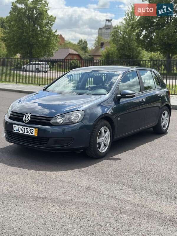 Хетчбек Volkswagen Golf 2009 в Чернігові