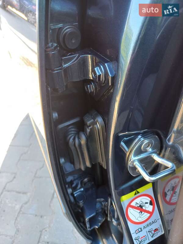 Хетчбек Volkswagen Golf 2007 в Запоріжжі