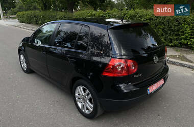 Хэтчбек Volkswagen Golf 2007 в 