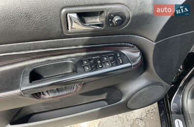 Хэтчбек Volkswagen Golf 2001 в 