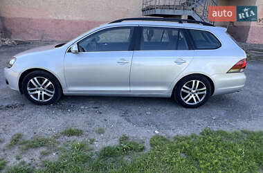 Универсал Volkswagen Golf 2010 в 