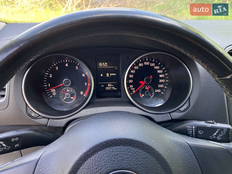 Универсал Volkswagen Golf 2010 в Калиновке