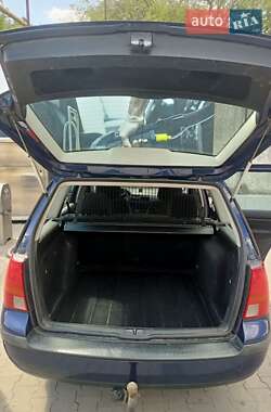 Универсал Volkswagen Golf 2002 в 