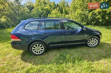 Универсал Volkswagen Golf 2009 в 