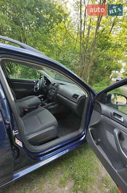 Универсал Volkswagen Golf 2009 в 