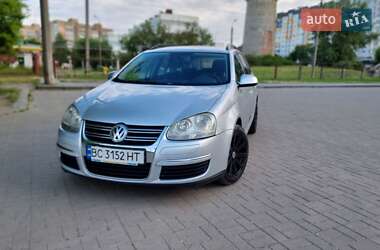 Універсал Volkswagen Golf 2009 в Черкасах