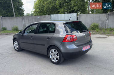 Хэтчбек Volkswagen Golf 2006 в 