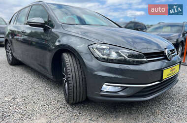 Універсал Volkswagen Golf 2019 в 