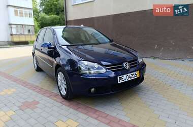 Хетчбек Volkswagen Golf 2008 в 