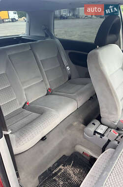 Хэтчбек Volkswagen Golf 1998 в 