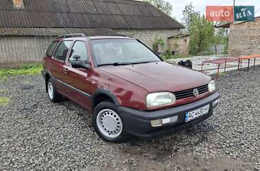 Универсал Volkswagen Golf 1996 в Иваничах