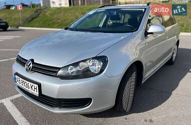 Универсал Volkswagen Golf 2010 в 