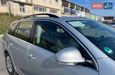 Универсал Volkswagen Golf 2010 в 