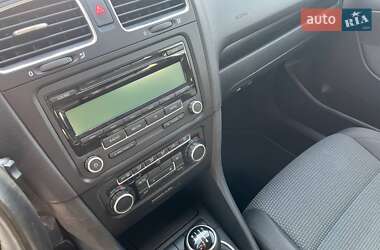 Универсал Volkswagen Golf 2010 в 