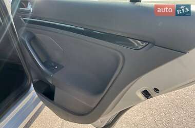 Универсал Volkswagen Golf 2010 в 
