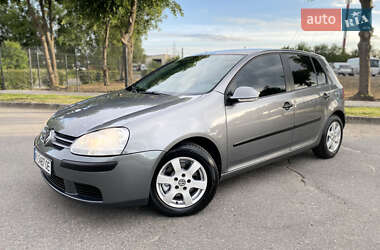 Хетчбек Volkswagen Golf 2006 в 